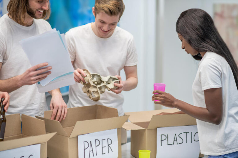 Qual é o Papel das Cooperativas de Reciclagem no Brasil